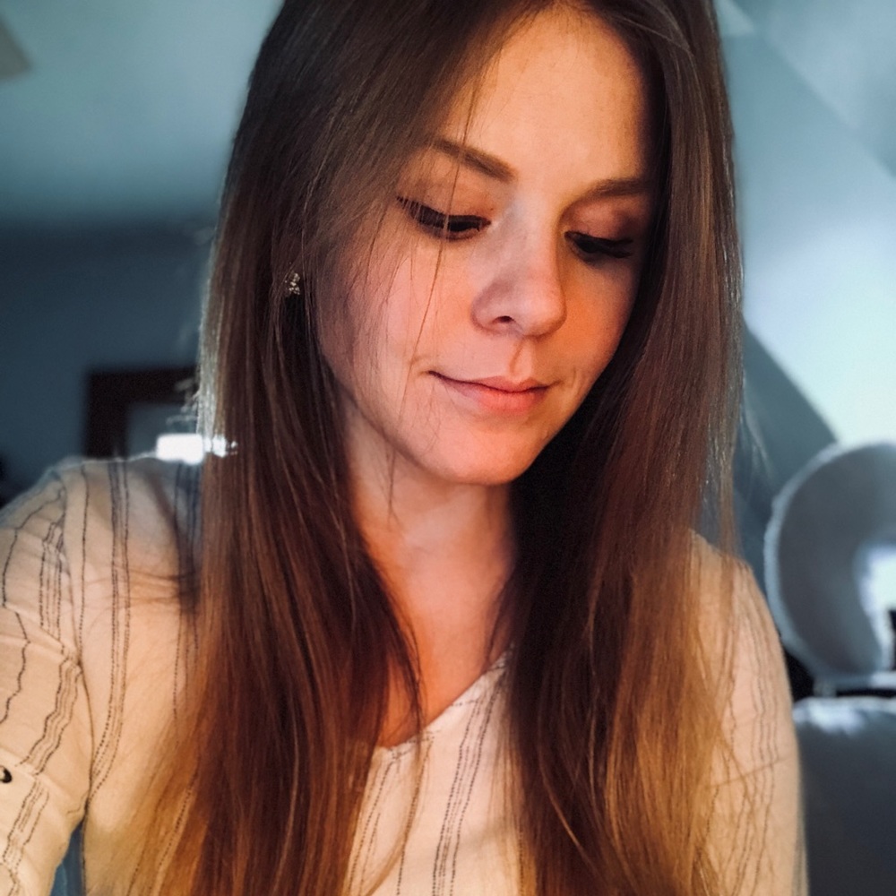 Meet your Posher, Corinne